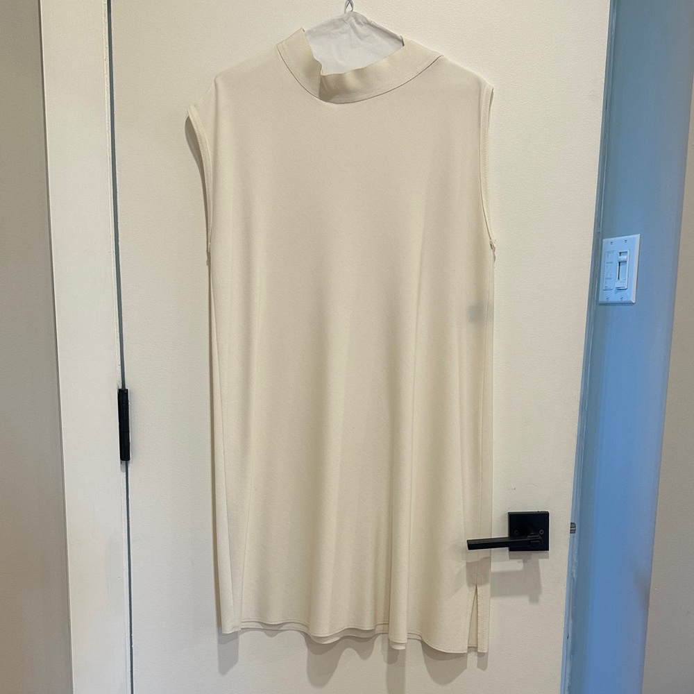 Chic Cream Sleeveless Tunic Dress